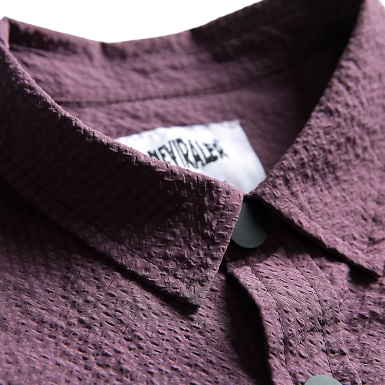 Boxy fit textured shirt with convertible sleeves