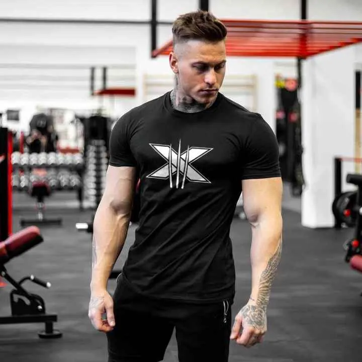 Custom Logo Men Slim Fit Sports Tee Fitness  .. تي شيرت رجالي رياضي بقصّة