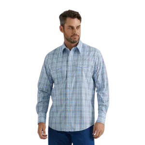 Wrangler Men's Classic Fit Wrinkle Blue Plaid Shirt